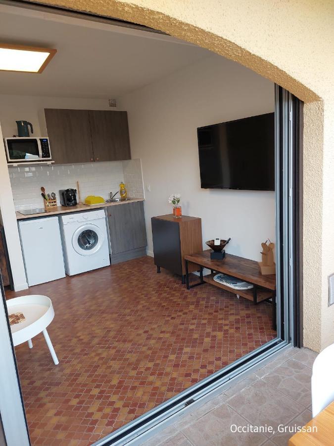 Studio Avec Acces Direct Sur Le Port De Gruissan Exterior photo